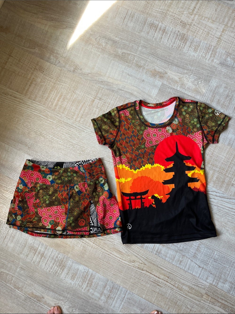INKnBURN Women's Black Red Orange Sunset Pagoda Running Set